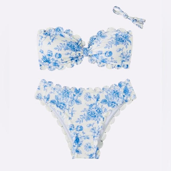 Other - Ribbed Blue & White Scalloped Floral Bikini Swimsuit Set